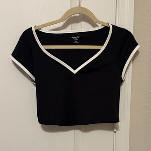 Old Navy Black Cropped V-Neck Tee with White Trim